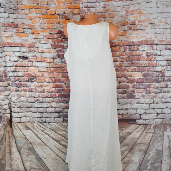 Jaclyn Smith Plus Sz 1X Long Nightgown Creme Sleeveless Floral Embossed - Picture 10 of 11